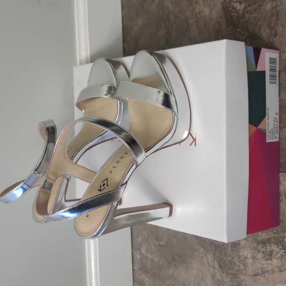 Silver heels (never worn) - Picture 5 of 8